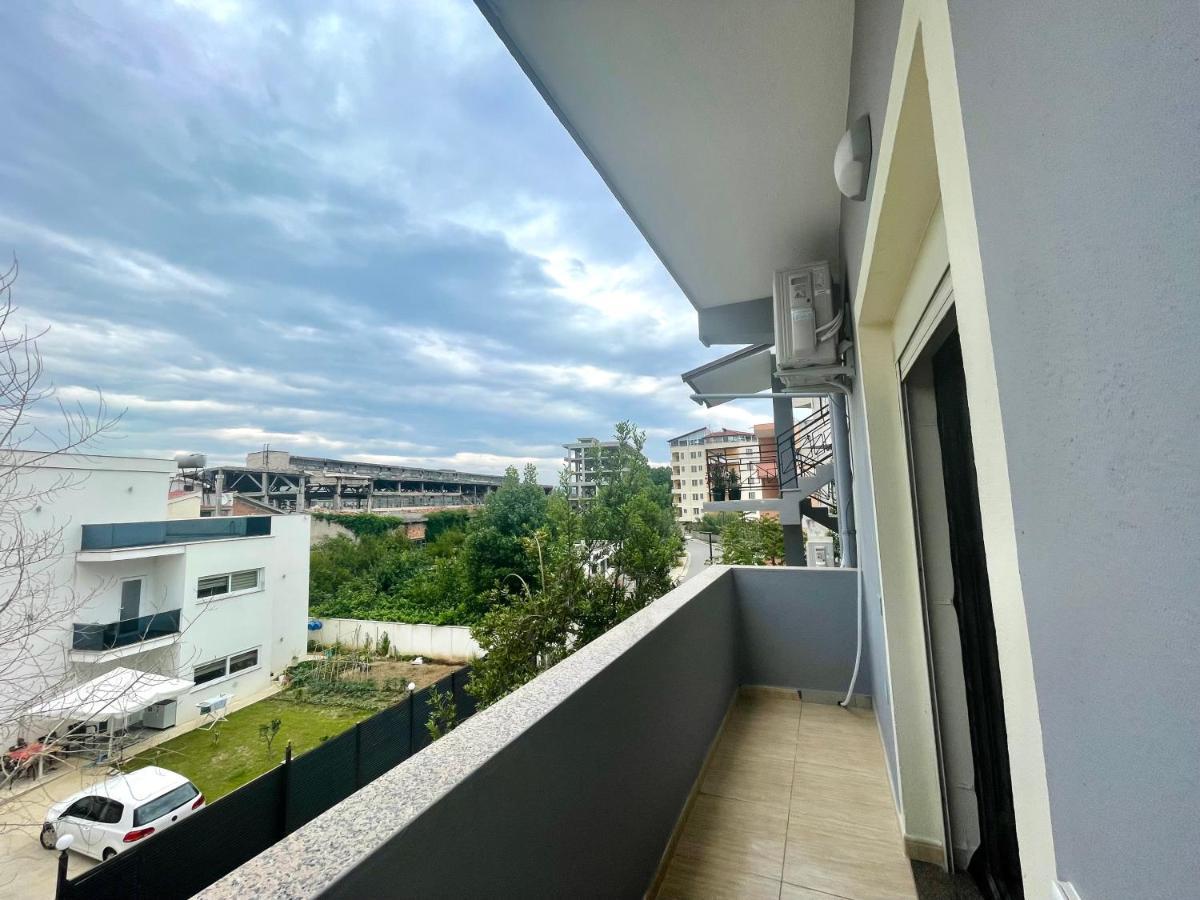 Lumturi Resident Apartment Durres Exterior photo